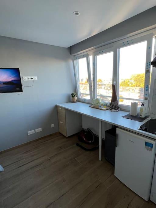 Ferienwohnung Super Studio En Face De La Gare De Mülhausen Exterior foto